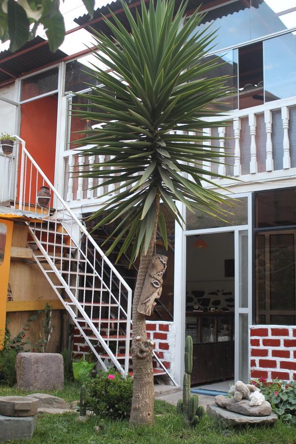 Killari Hostal Ollantaytambo Exterior photo