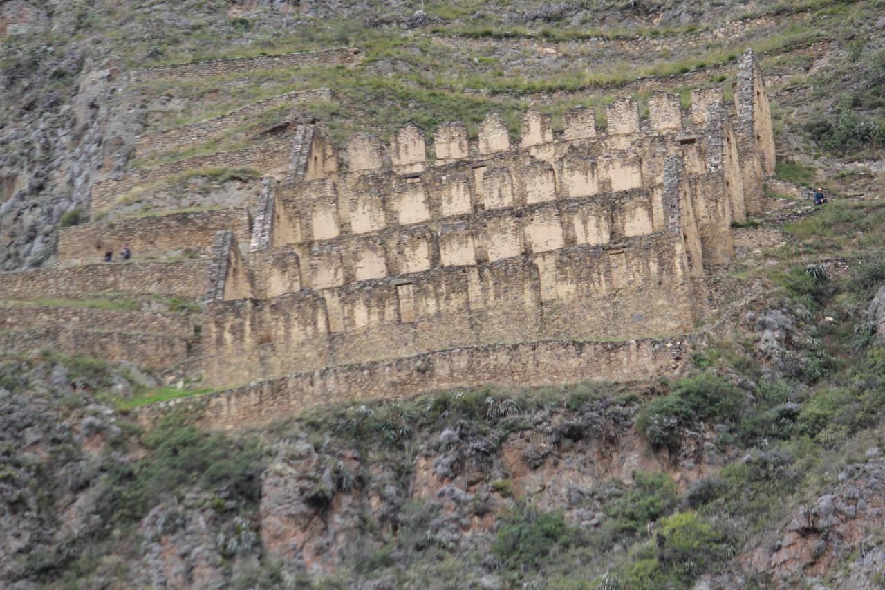 Killari Hostal Ollantaytambo Exterior photo